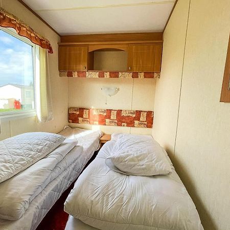 Hotel 8 Berth Caravan For Hire At Heacham Holiday Park In Norfolk Ref 21024F Esterno foto