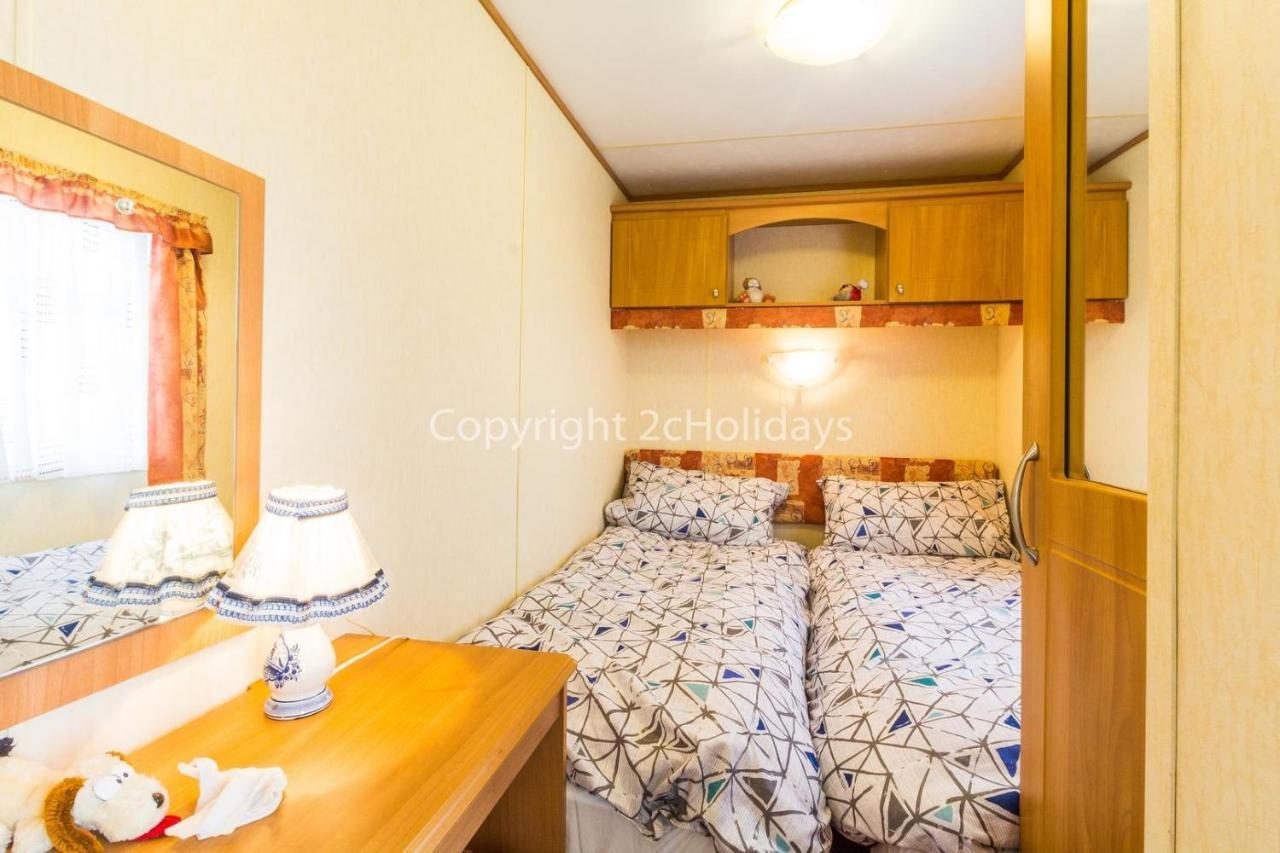 Hotel 8 Berth Caravan For Hire At Heacham Holiday Park In Norfolk Ref 21024F Esterno foto